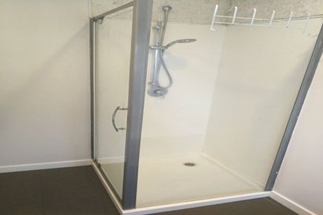 Photo of property in 21 Elizabeth Street, Moera, Lower Hutt, 5010