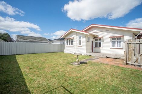 Photo of property in 19 South Street, West End, Palmerston North, 4410