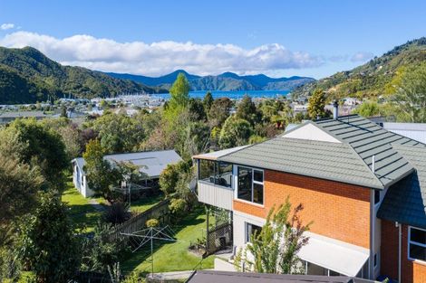 Photo of property in 5 Moana View Road, Waikawa, Picton, 7220
