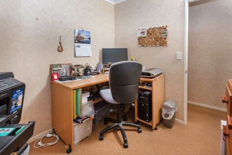 Photo of property in 2 Governors Heights, Whangamata, 3620