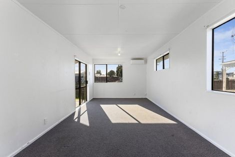 Photo of property in 201 Puriri Street, Castlecliff, Whanganui, 4501