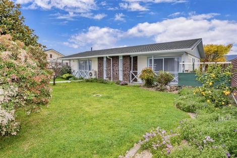 Photo of property in 48 Rimu Street, Levin, 5510