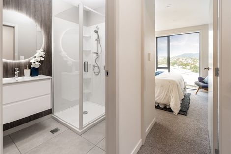 Photo of property in 32 Kaihuia Street, Northland, Wellington, 6012