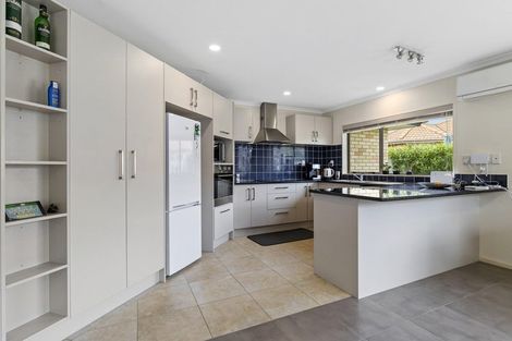 Photo of property in 15 Ribbonwood Close, Te Kauwhata, 3710