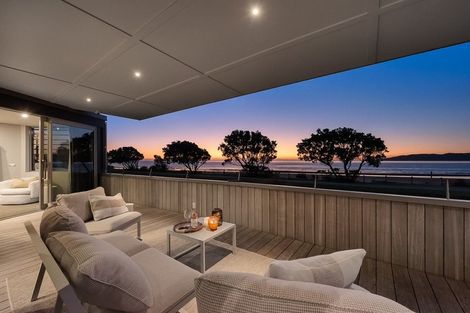 Photo of property in 88 Marine Parade, Paraparaumu Beach, Paraparaumu, 5032