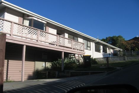 Photo of property in 1-2 Seagull Place, Whitby, Porirua, 5024