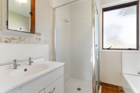 Photo of property in 1 Lansdown Place, Papakura, 2110
