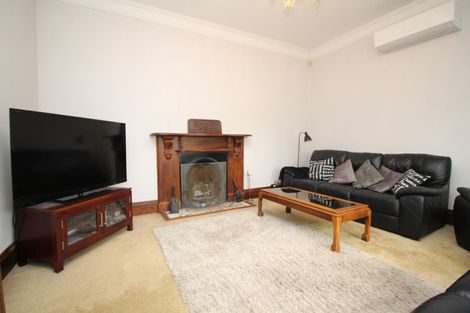 Photo of property in 3 Wattle Street, New Lynn, Auckland, 0600