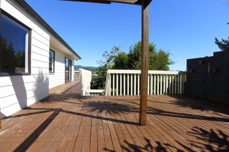 Photo of property in 2/31 Rangeview Road, Sunnyvale, Auckland, 0612