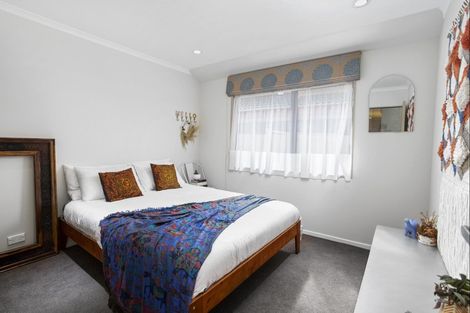 Photo of property in 14a Bradbury Road, Botany Downs, Auckland, 2010