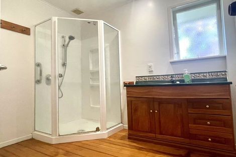 Photo of property in 6 Raines Avenue, Forrest Hill, Auckland, 0620