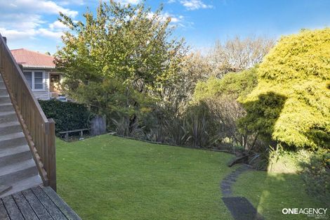 Photo of property in 9 Woodstock Terrace, Tawa, Wellington, 5028