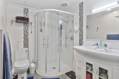 Photo of property in 11 Lake Domain Drive, Frankton, Hamilton, 3204