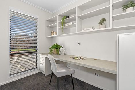 Photo of property in 1 Almond Lane, Prebbleton, 7604