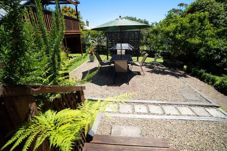 Photo of property in 14 Rimu Street, Helensville, 0800