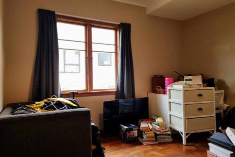 Photo of property in 292 Huatoki Street, Upper Vogeltown, New Plymouth, 4310