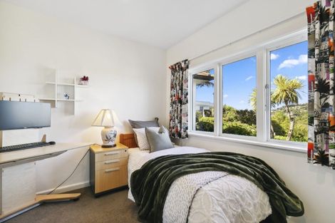 Photo of property in 11 Bristow Place, Karori, Wellington, 6012