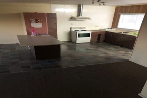 Photo of property in 31 Avenue Road, Foxton, 4814