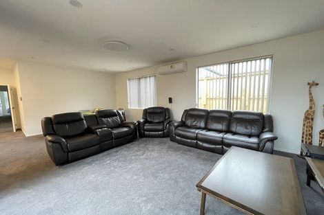 Photo of property in 36 Windlass Street, Long Bay, Auckland, 0630