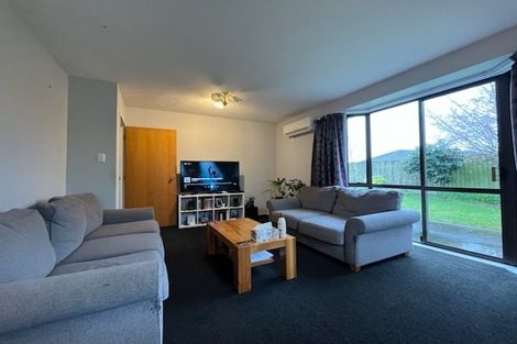 Photo of property in 12 Farm Lane, Parklands, Christchurch, 8083