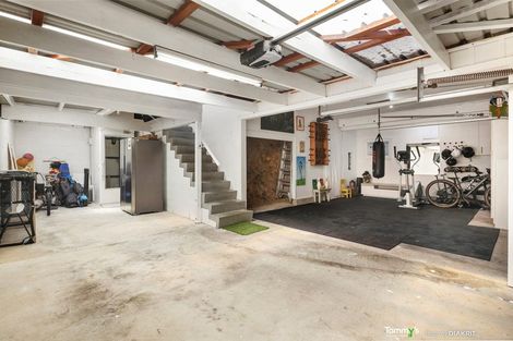 Photo of property in 42 Lohia Street, Khandallah, Wellington, 6035