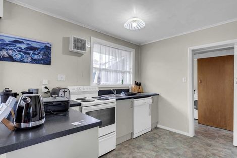 Photo of property in 8 Pulham Crescent, Queenwood, Hamilton, 3210