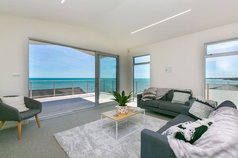 Photo of property in 16 Hine Street, New Plymouth, 4310