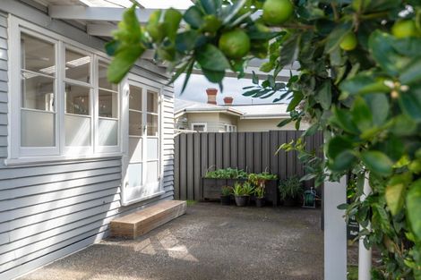 Photo of property in 7 Knight Avenue, Mount Albert, Auckland, 1025