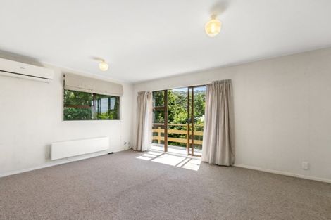 Photo of property in 9a City View Grove, Harbour View, Lower Hutt, 5010