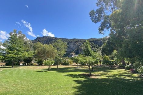 Photo of property in 6 Ewing Place, Albert Town, Wanaka, 9305