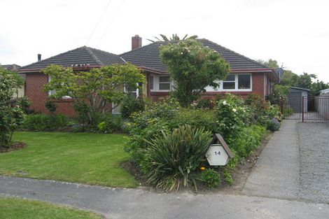 Photo of property in 14 Grosvenor Street, Redwood, Christchurch, 8051