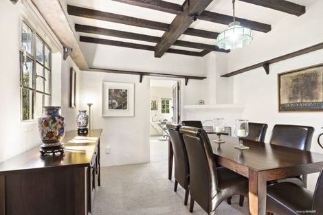 Photo of property in 42 Nicholson Road, Khandallah, Wellington, 6035