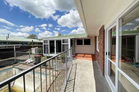 Photo of property in 8 Ashbury Avenue, Silverdale, Hamilton, 3216