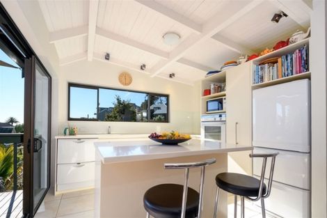 Photo of property in 6 Malcolm Place, Britannia Heights, Nelson, 7010