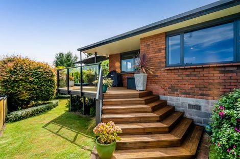 Photo of property in 17 Ashmore Drive, Frankleigh Park, New Plymouth, 4310