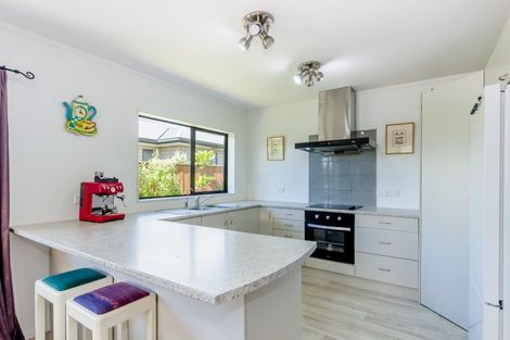 Photo of property in 23 Jade Lane, Paraparaumu, 5032