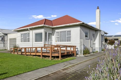 Photo of property in 6 Vogel Street, Fitzroy, New Plymouth, 4312