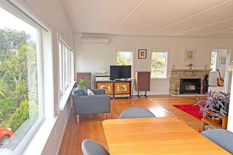 Photo of property in 986 Beach Road, Torbay, Auckland, 0630