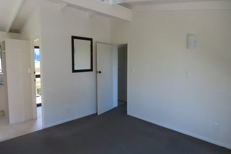 Photo of property in 18 Cape Horn Road, Mount Roskill, Auckland, 1041