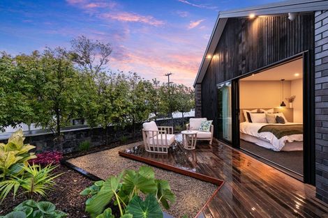 Photo of property in 4a Roland Road, Greenhithe, Auckland, 0632