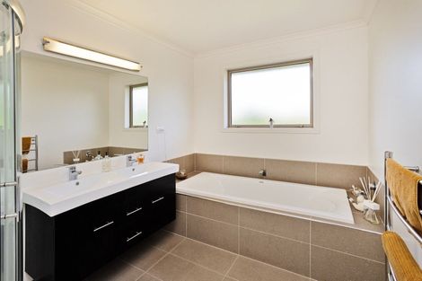 Photo of property in 65 Oteramika Road, Rockdale, Invercargill, 9812