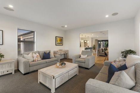 Photo of property in 71 Pohutukawa Parade, Riverhead, 0820