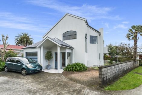 Photo of property in 36 Lloyd Street, Parkvale, Tauranga, 3112