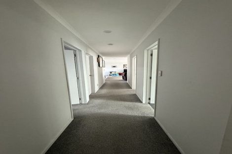 Photo of property in 57 Catkin Crescent, Papatoetoe, Auckland, 2025