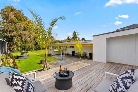 Photo of property in 9 Grainger Road, Te Atatu South, Auckland, 0610