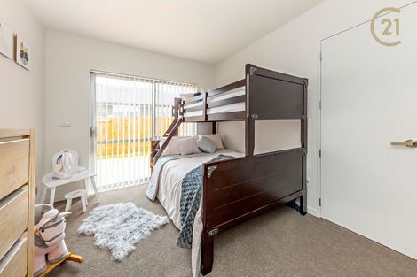 Photo of property in 3 Darley Way, Papakura, 2110