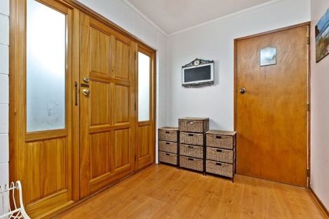 Photo of property in 35 Stapleford Crescent, Browns Bay, Auckland, 0630