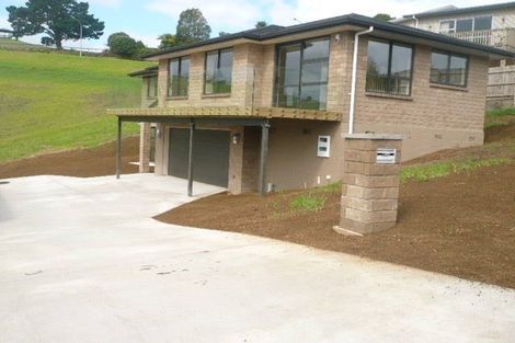 Photo of property in 4 Cape Vista Crescent, Pukekohe, 2120