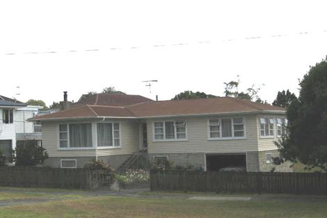 Photo of property in 266 East Coast Road, Forrest Hill, Auckland, 0620