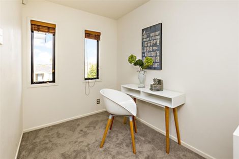 Photo of property in 23/2 Armoy Drive, East Tamaki, Auckland, 2016